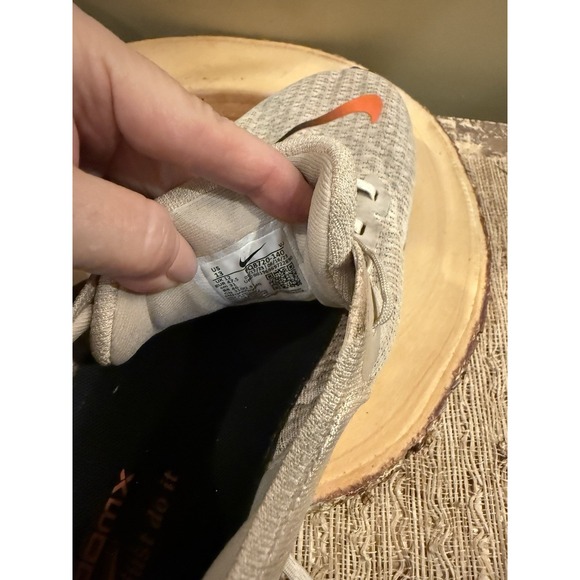 Nike Men's ZOOMX Invincible Run FK3 Running Shoes, Oatmeal/Orange Sz-13 - Picture 11 of 11